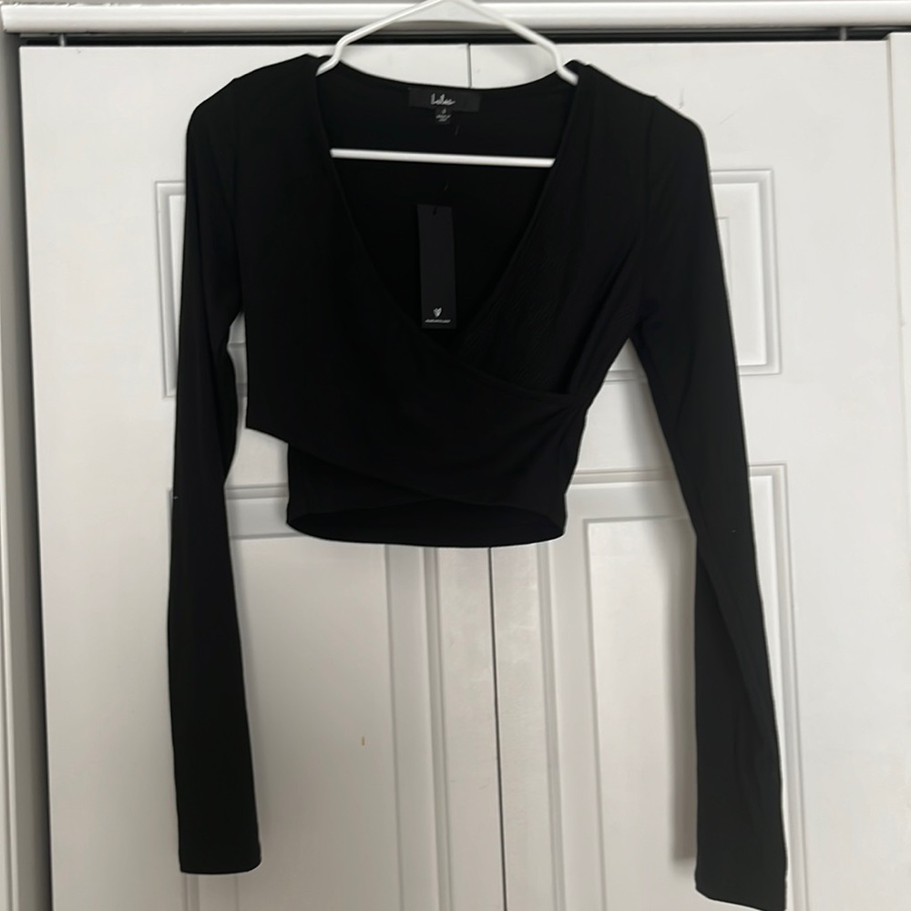 NWT- Lulus cross-over crop top